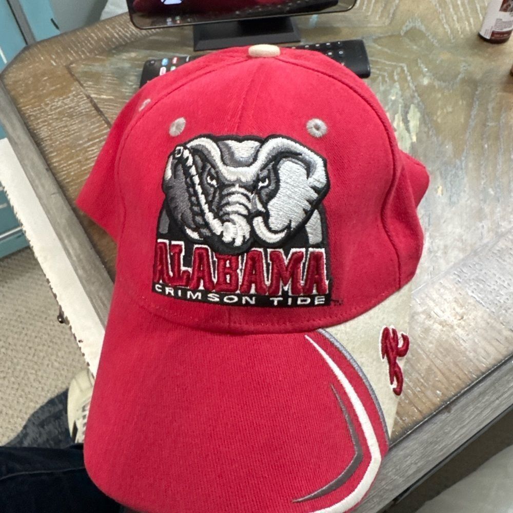 Alabama Crimson Tide Hat-CapSmith Whiffit FlexFit Style Embroidered Adj Cap